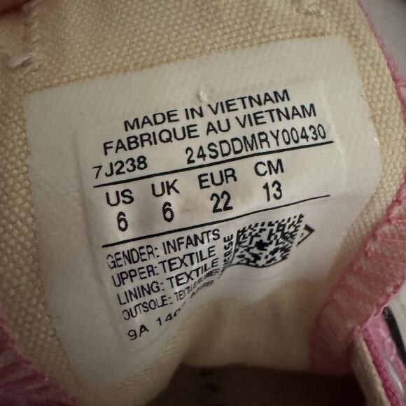 Converse Pink Baby Toddler Size 6 Low Top Sneakers No Laces - Picture 5 of 7